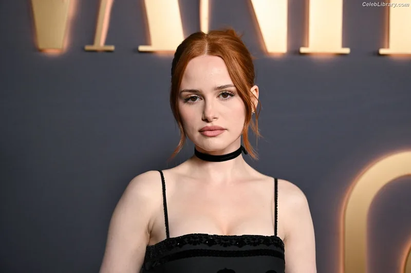 Madelaine Petsch photo 23 of 1780
