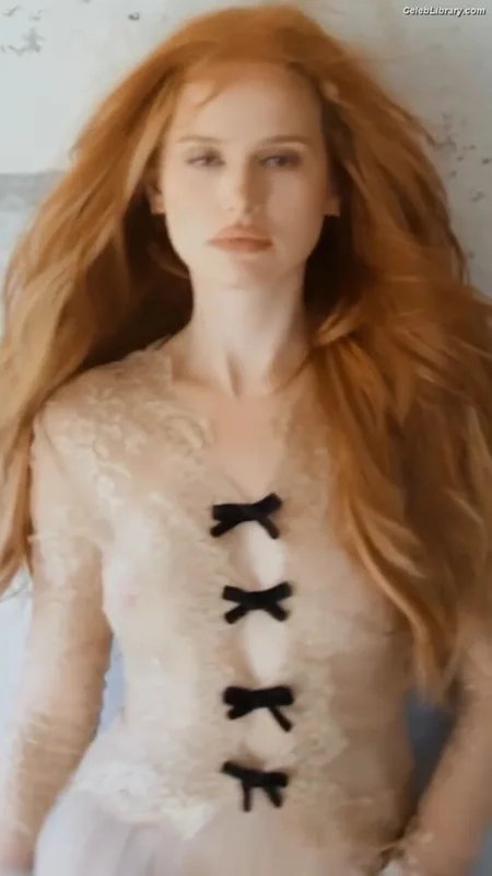 Madelaine Petsch photo 5 of 1780
