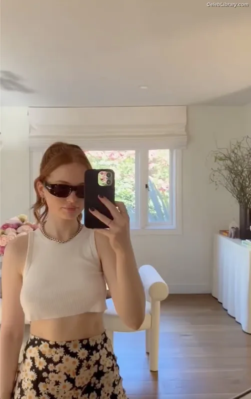 Madelaine Petsch photo 15 of 1780