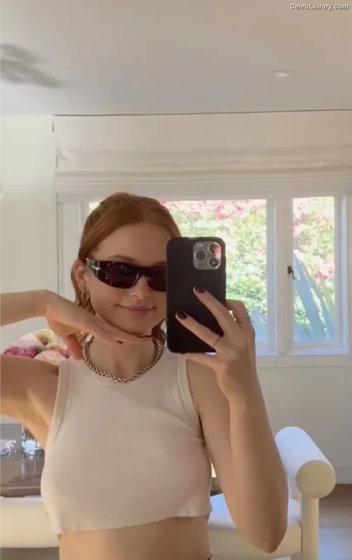 Madelaine Petsch photo 16 of 1780