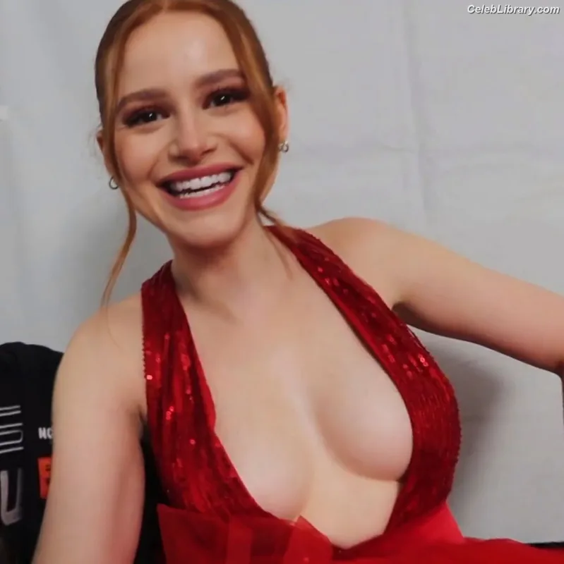 Madelaine Petsch photo 22 of 1780