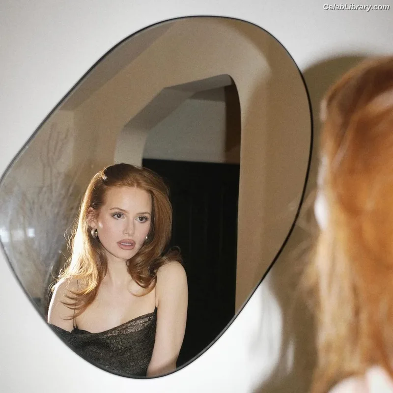 Madelaine Petsch photo 16 of 1780