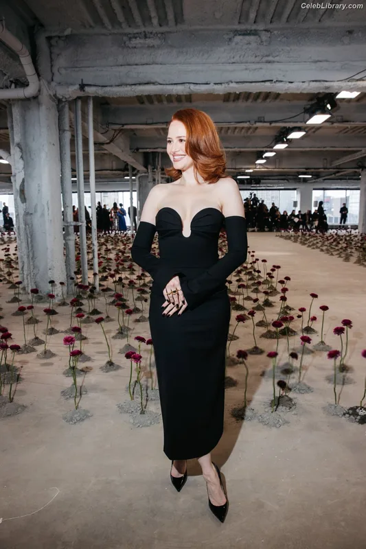 Madelaine Petsch photo 9 of 1780