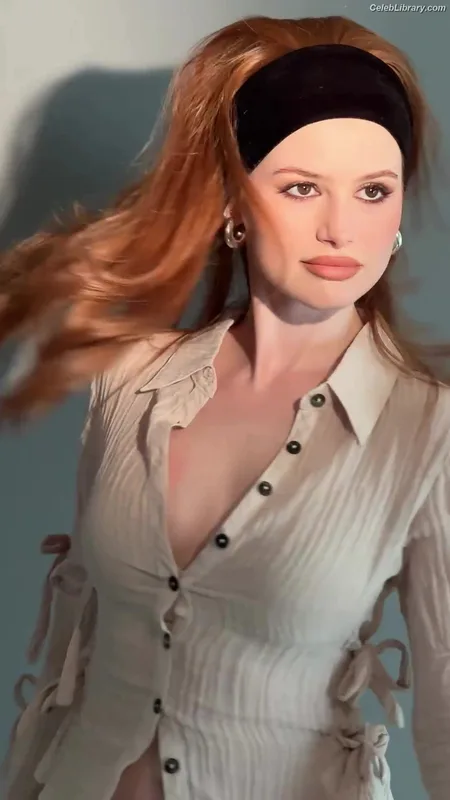 Madelaine Petsch photo 2 of 1780