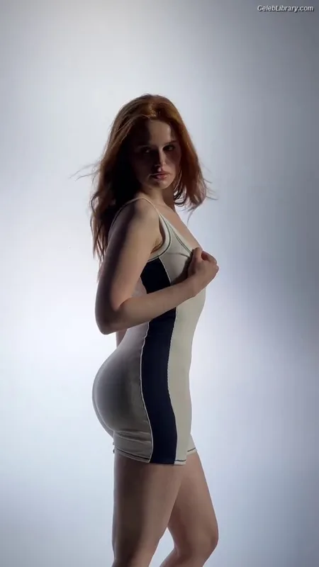 Madelaine Petsch photo 17 of 1780