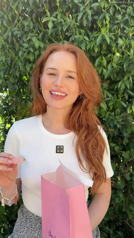 Madelaine Petsch photo 5 of 1780