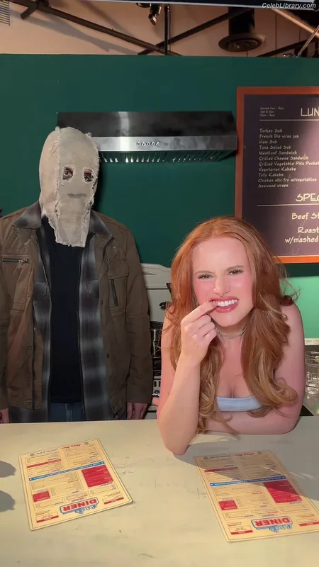 Madelaine Petsch photo 3 of 1780