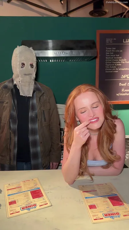 Madelaine Petsch photo 4 of 1780