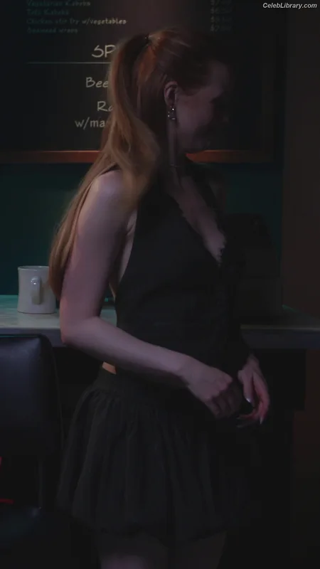 Madelaine Petsch photo 17 of 1780