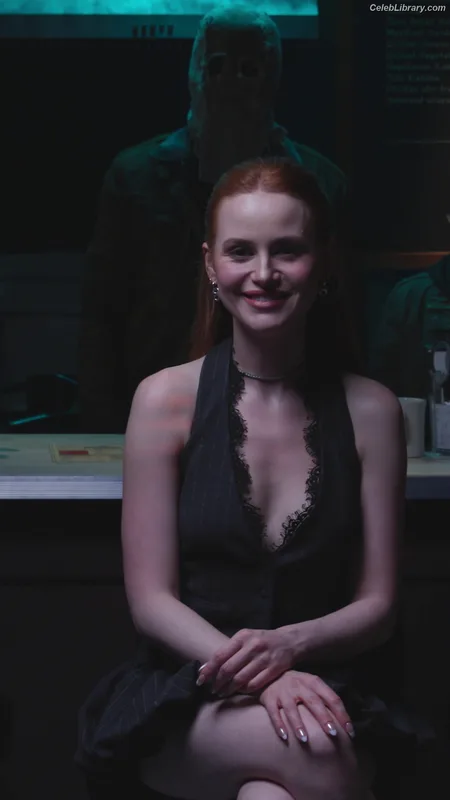 Madelaine Petsch photo 4 of 1780