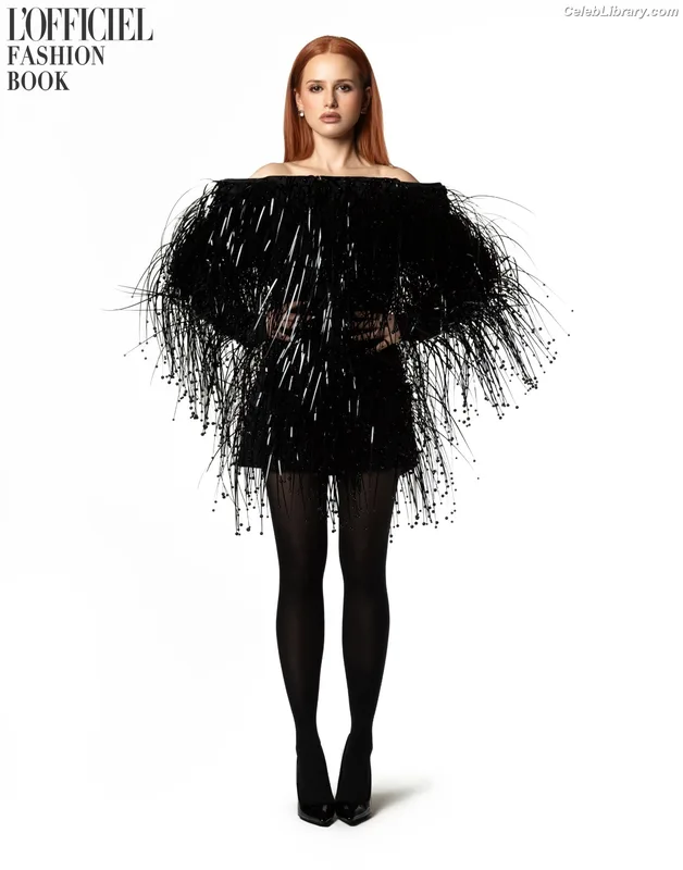 Madelaine Petsch photo 3 of 1780