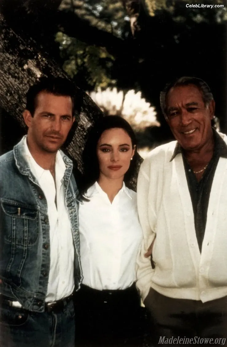 Madeleine Stowe photo 9 of 37
