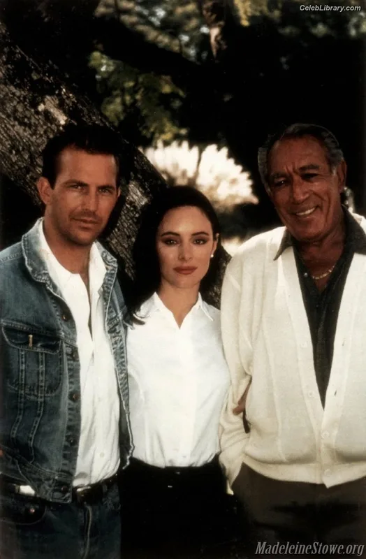 Madeleine Stowe photo 9 of 38