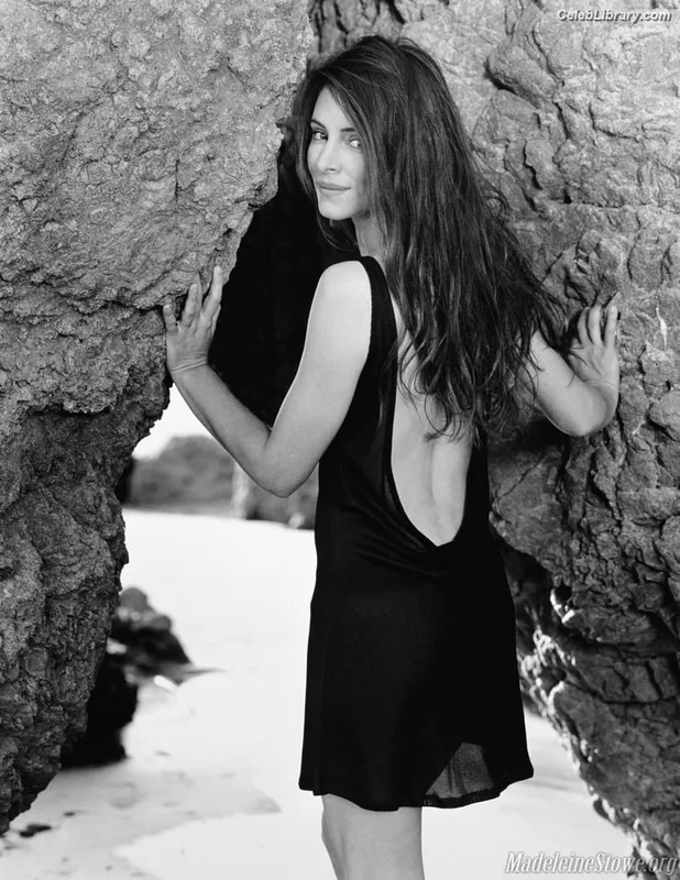 Madeleine Stowe photo 12 of 38