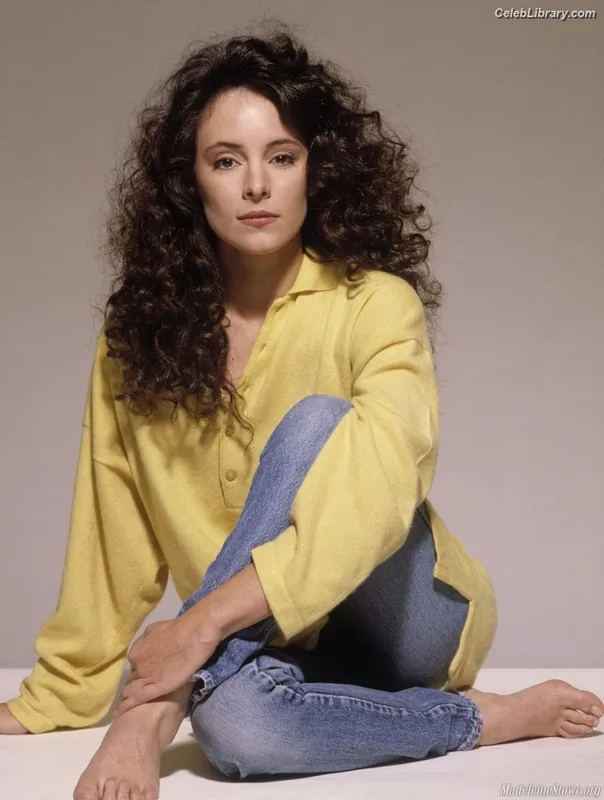 Madeleine Stowe photo 6 of 38