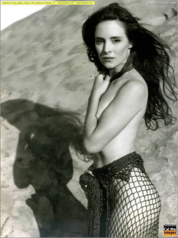 Madeleine Stowe photo 7 of 38
