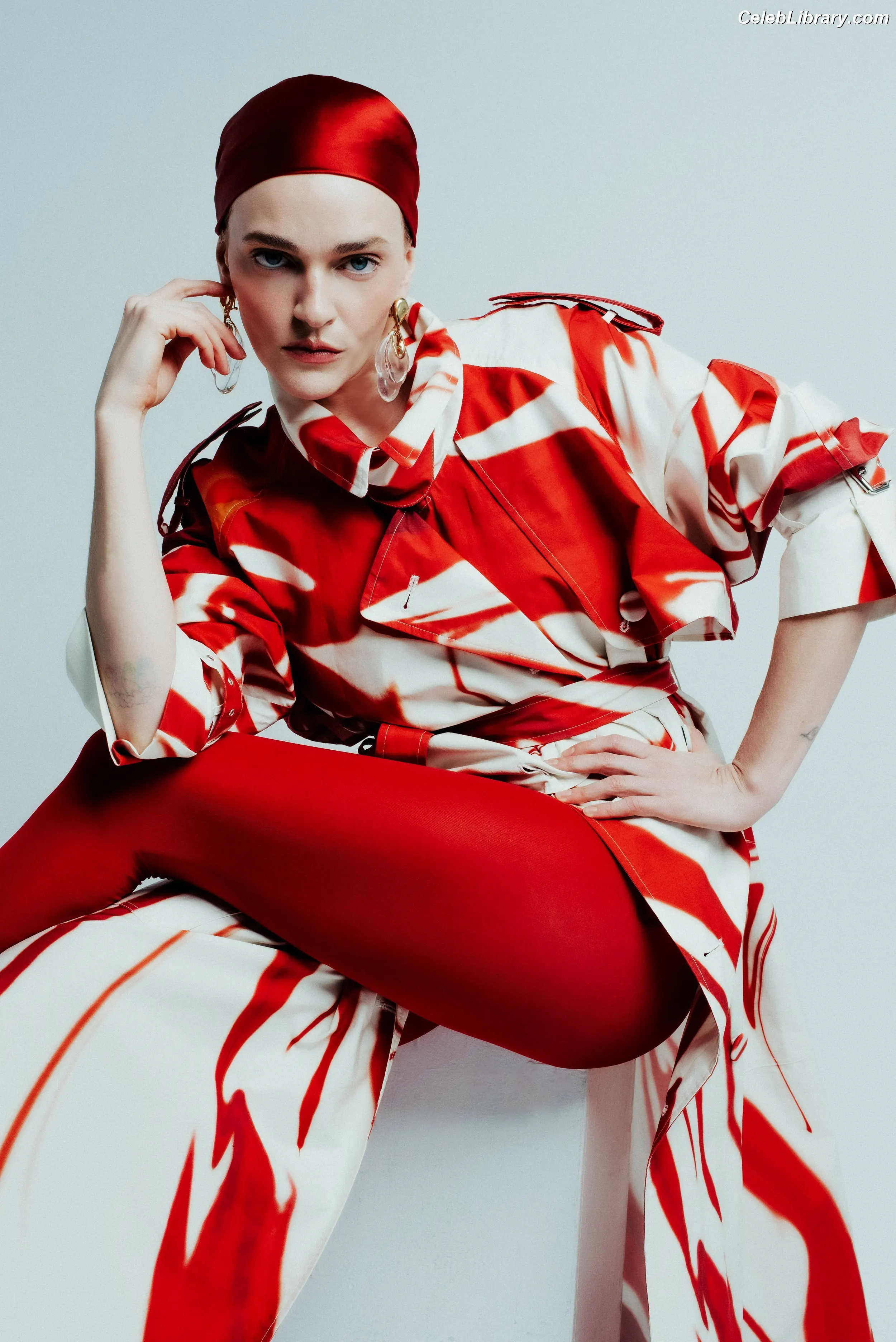 Madeline Brewer photo 3 of 58
