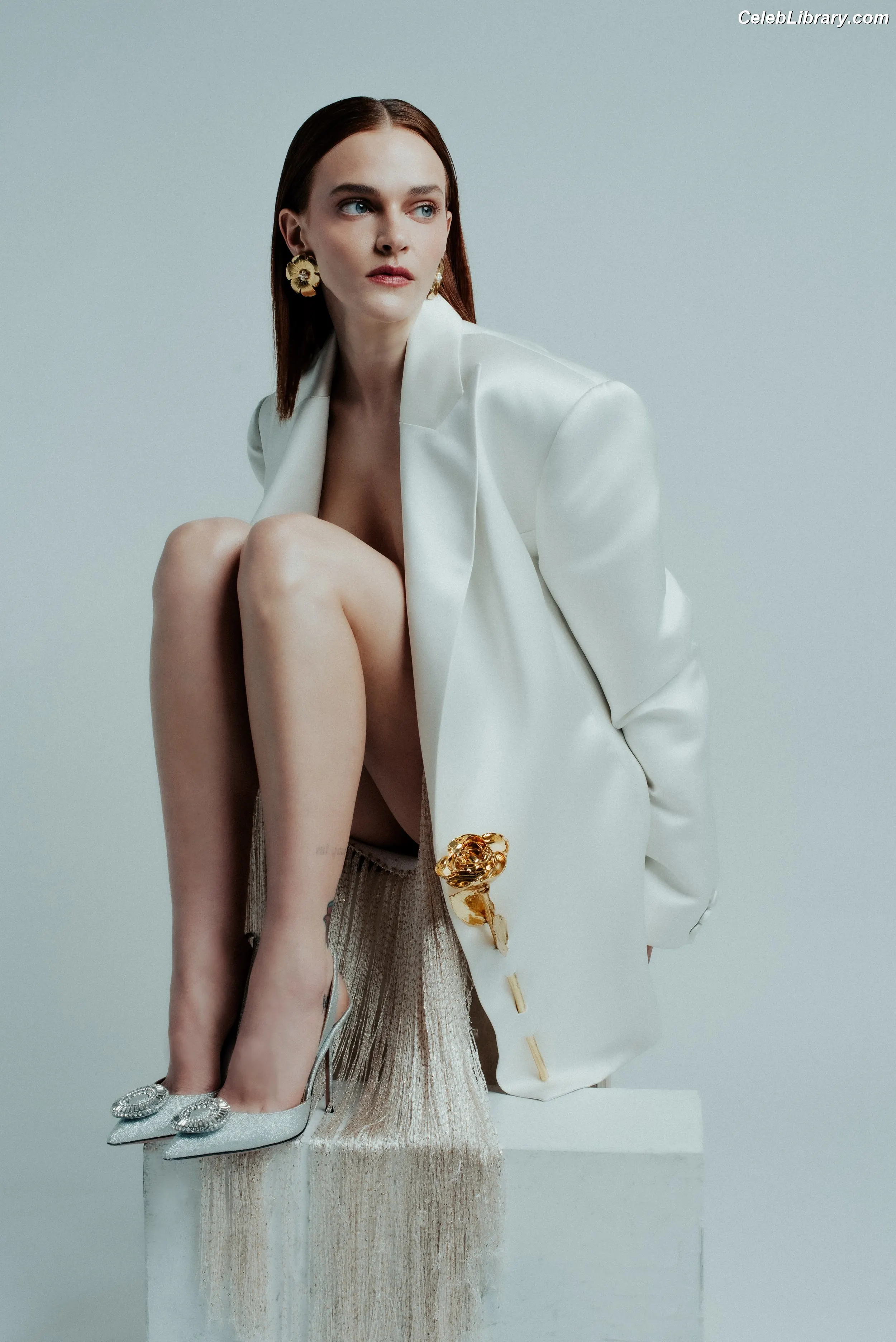 Madeline Brewer photo 11 of 58