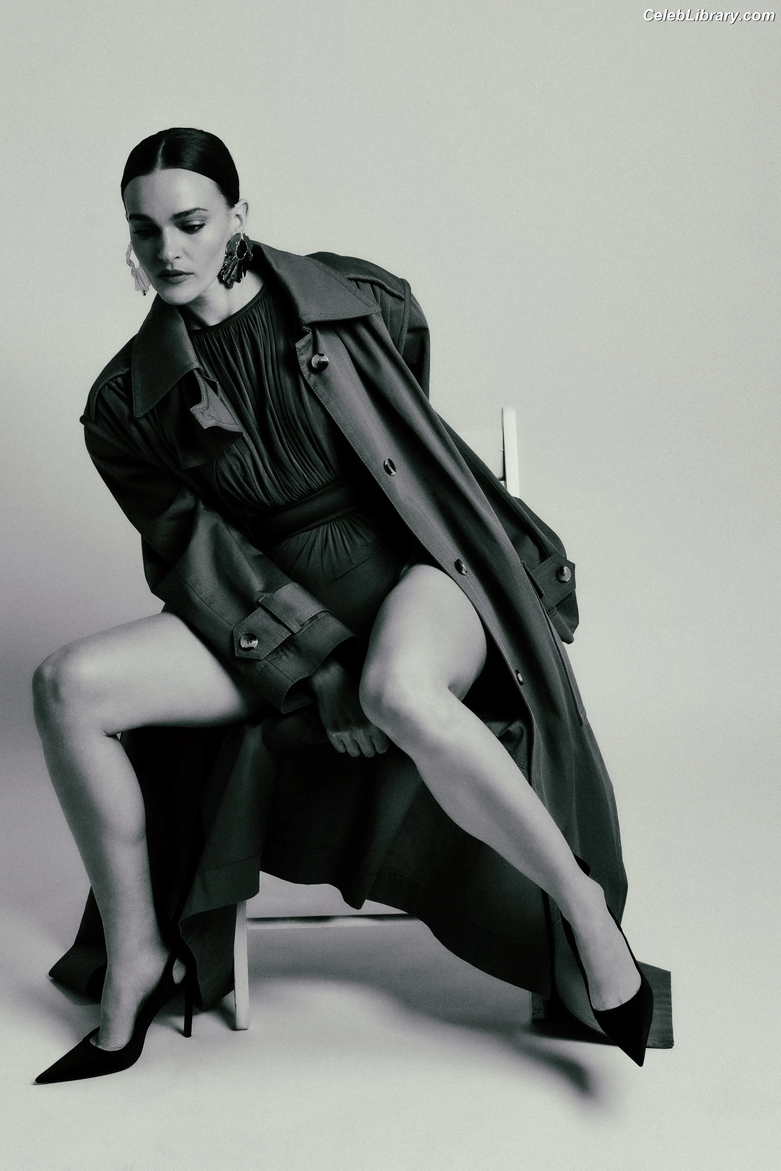 Madeline Brewer photo 15 of 58
