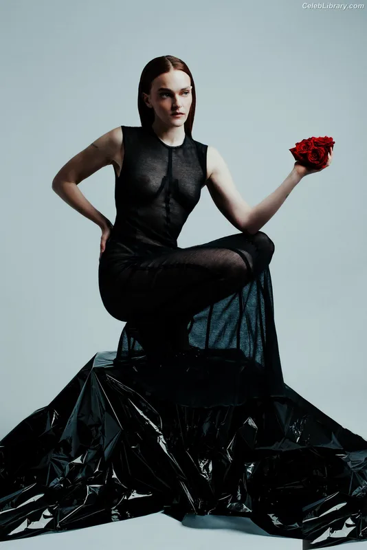 Madeline Brewer photo 9 of 59