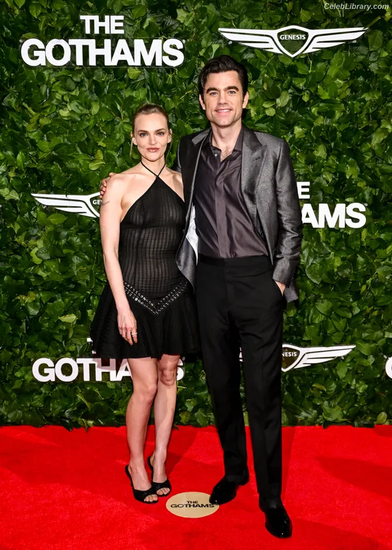 Madeline Brewer photo 21 of 59