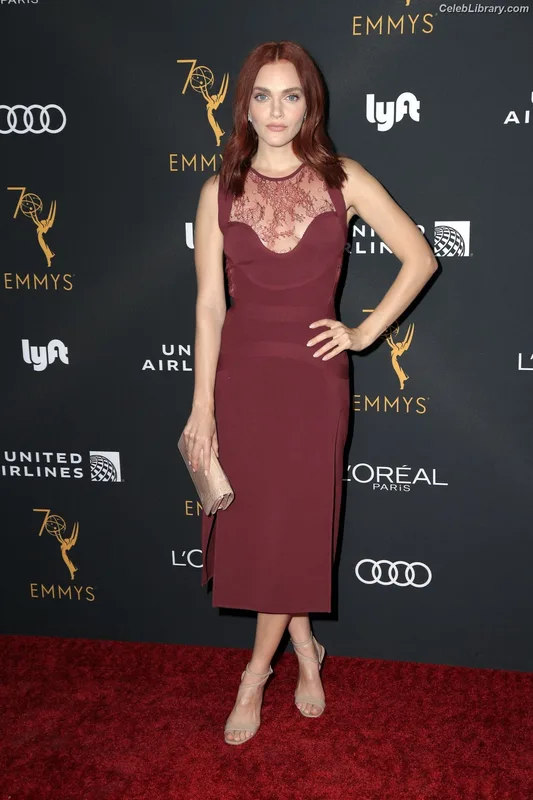 Madeline Brewer photo 4 of 59