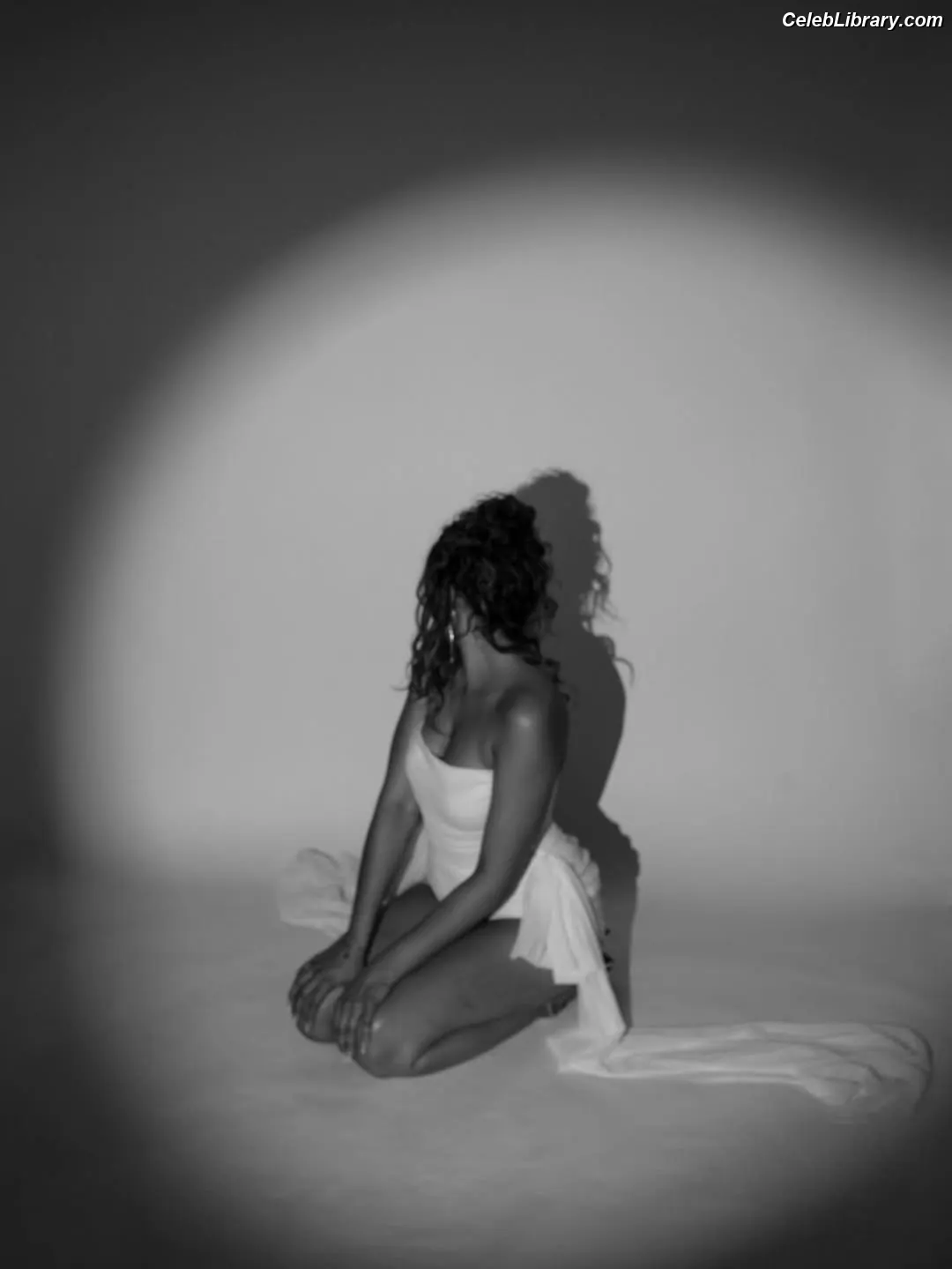 Madison Bailey photo 22 of 472