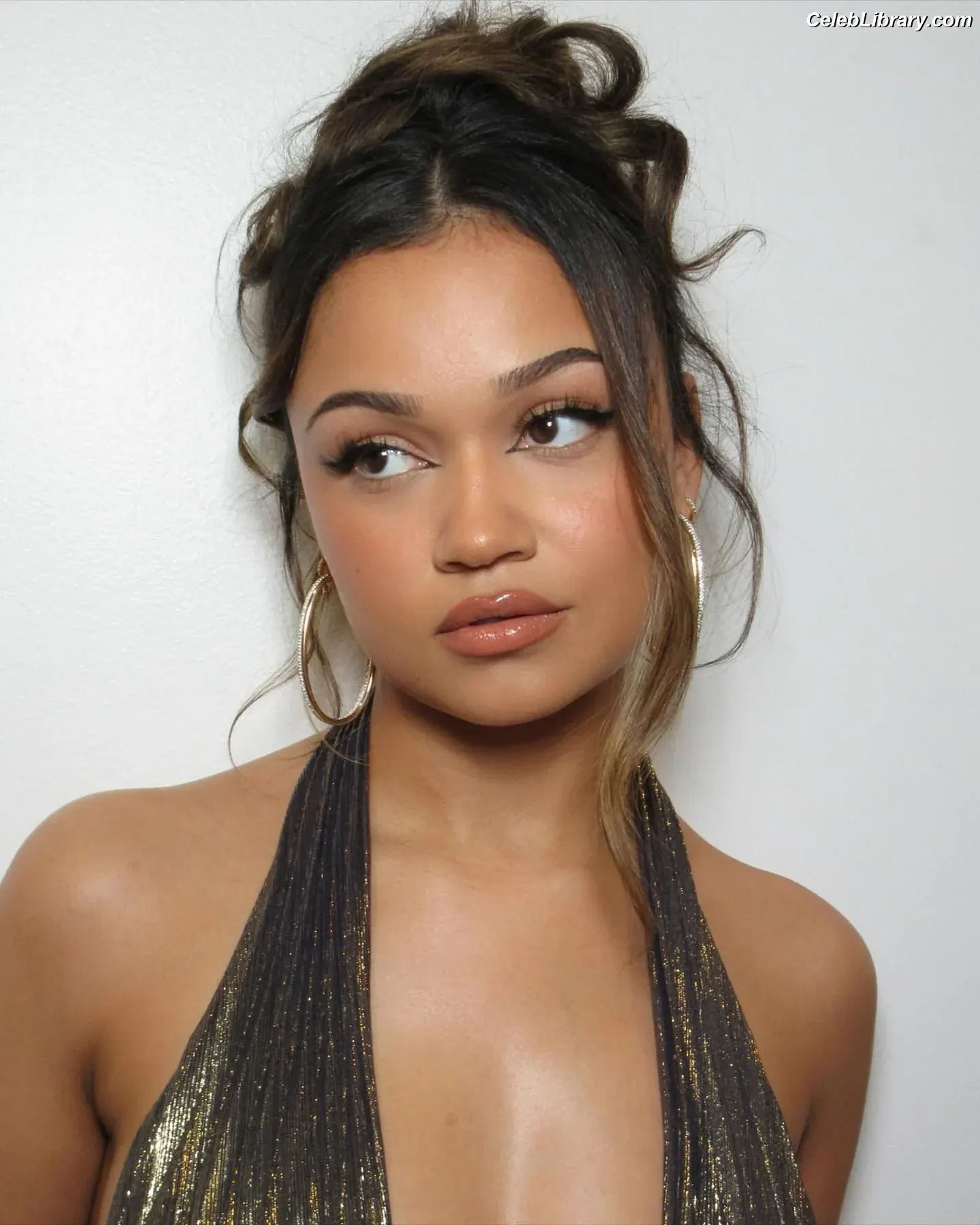 Madison Bailey photo 22 of 472