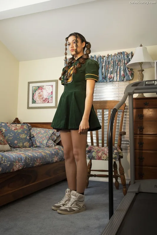 Madison Bailey photo 19 of 473