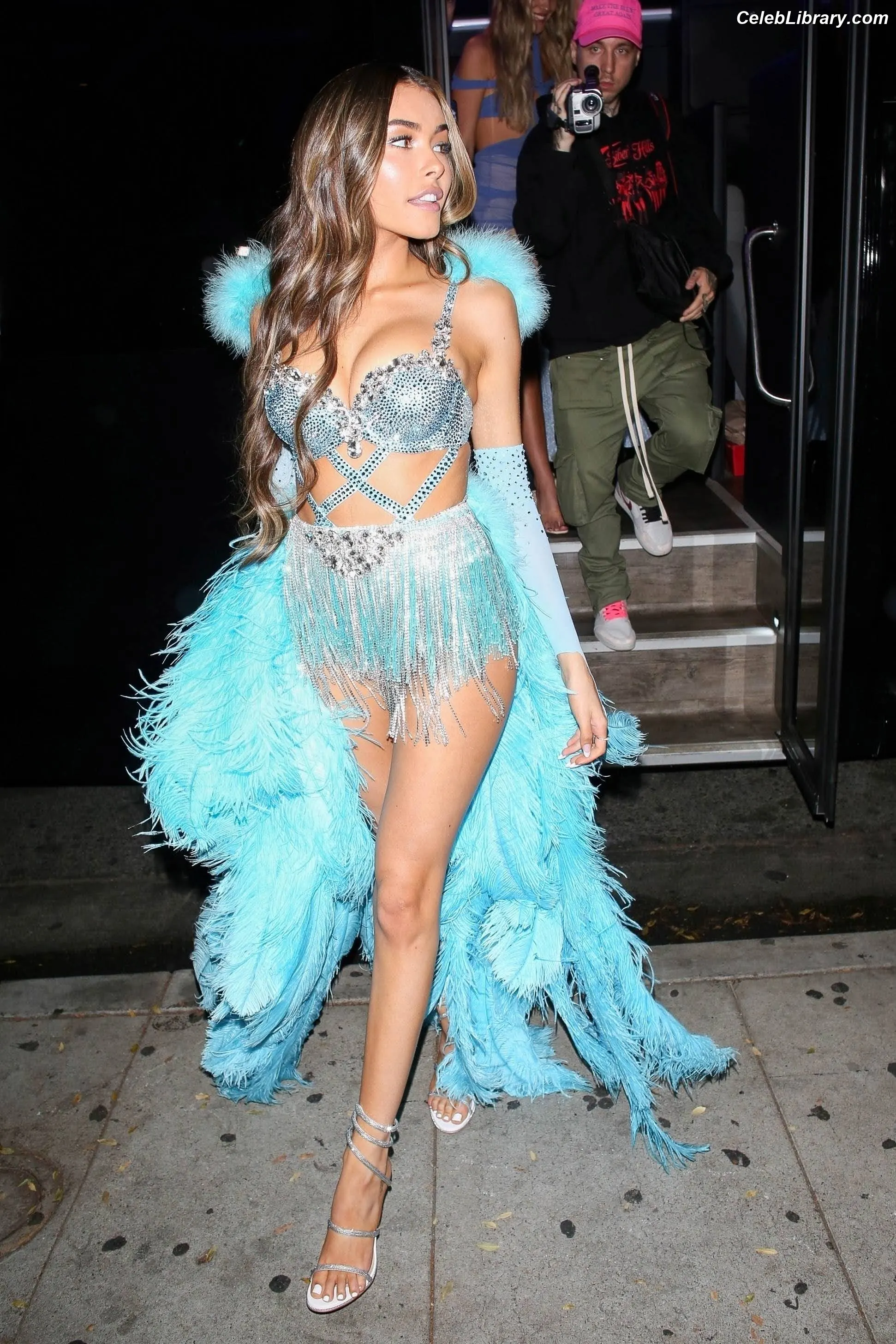 Madison Beer photo 7 of 3490