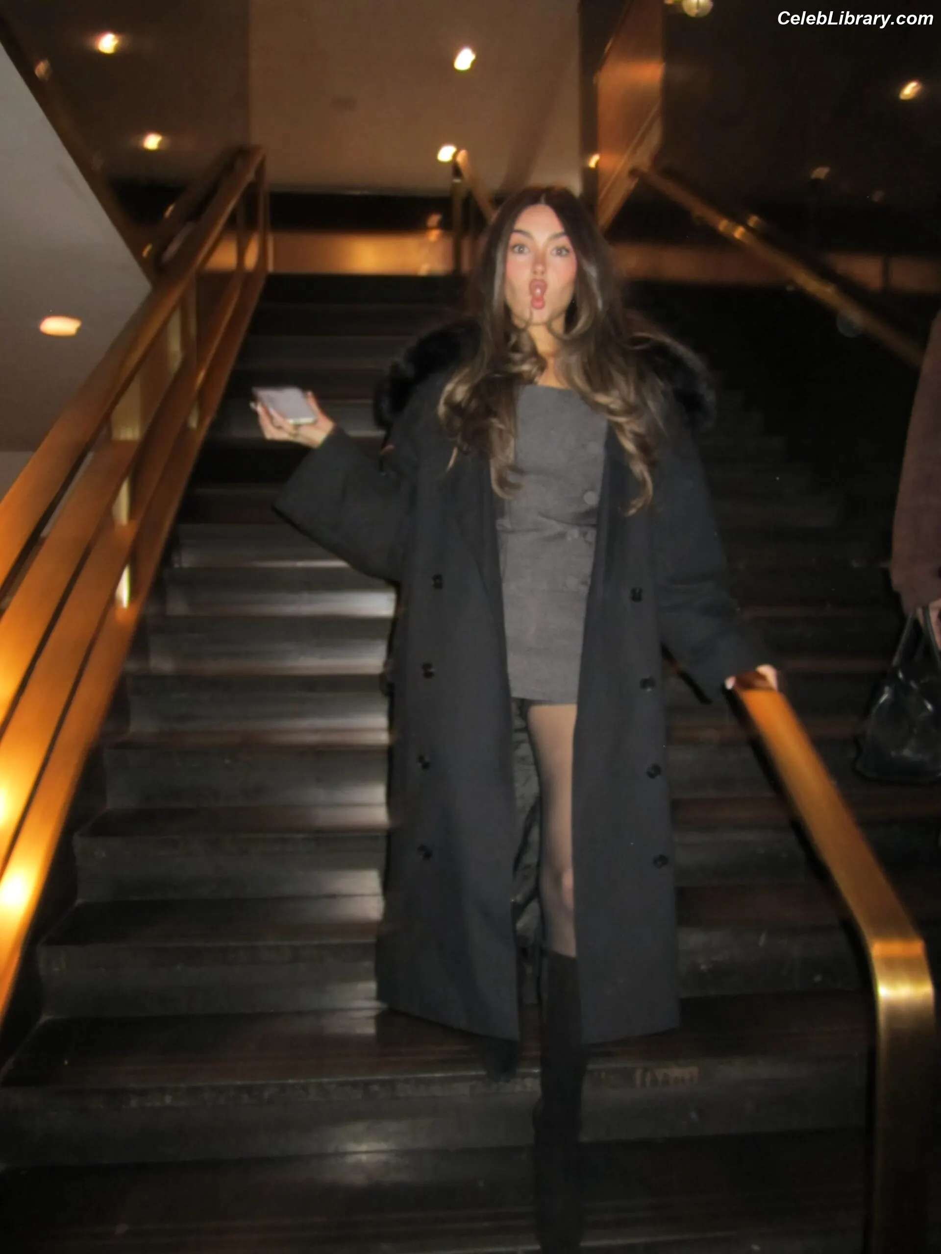 Madison Beer photo 2 of 3490