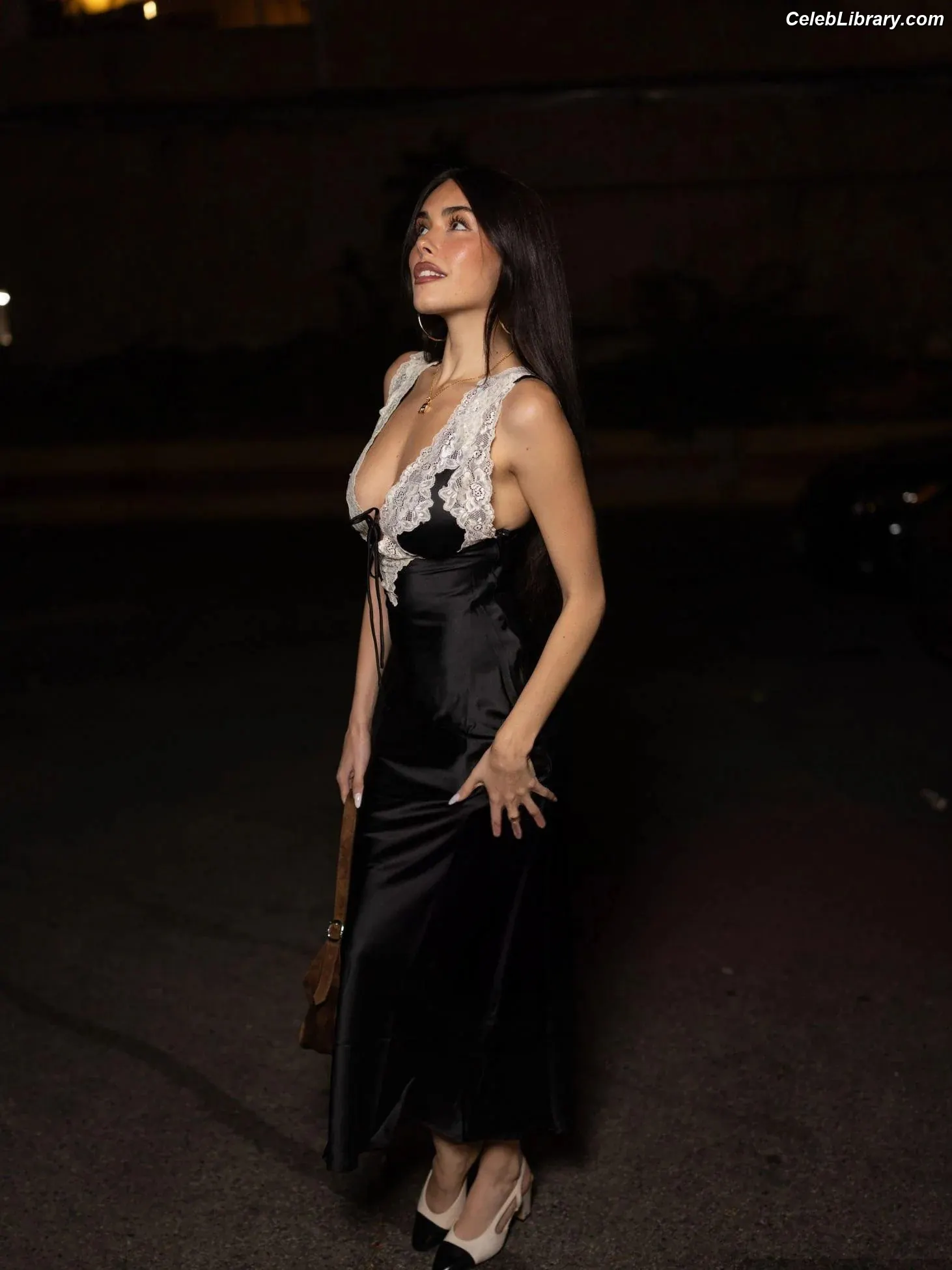 Madison Beer photo 5 of 3490