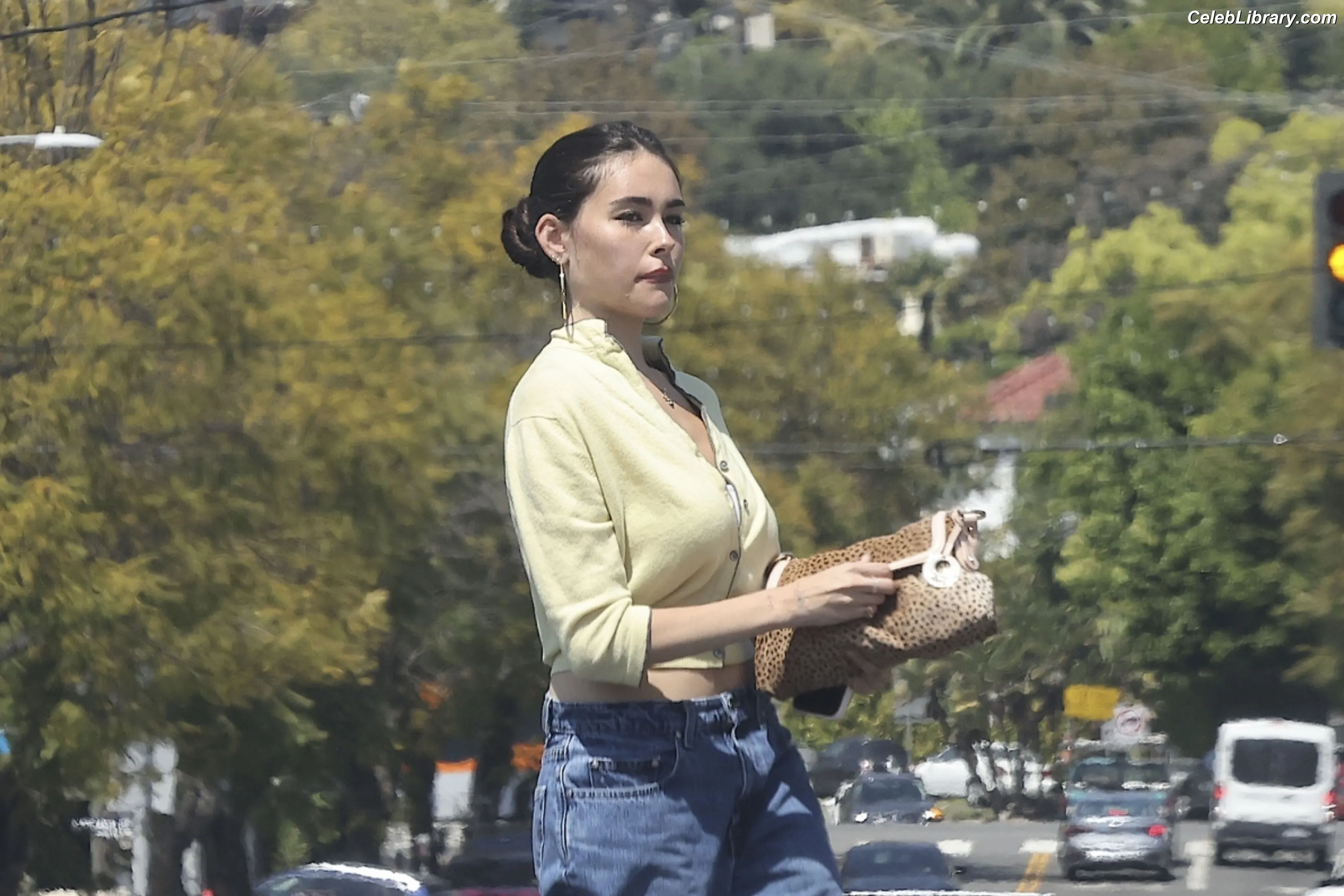 Madison Beer photo 10 of 3490