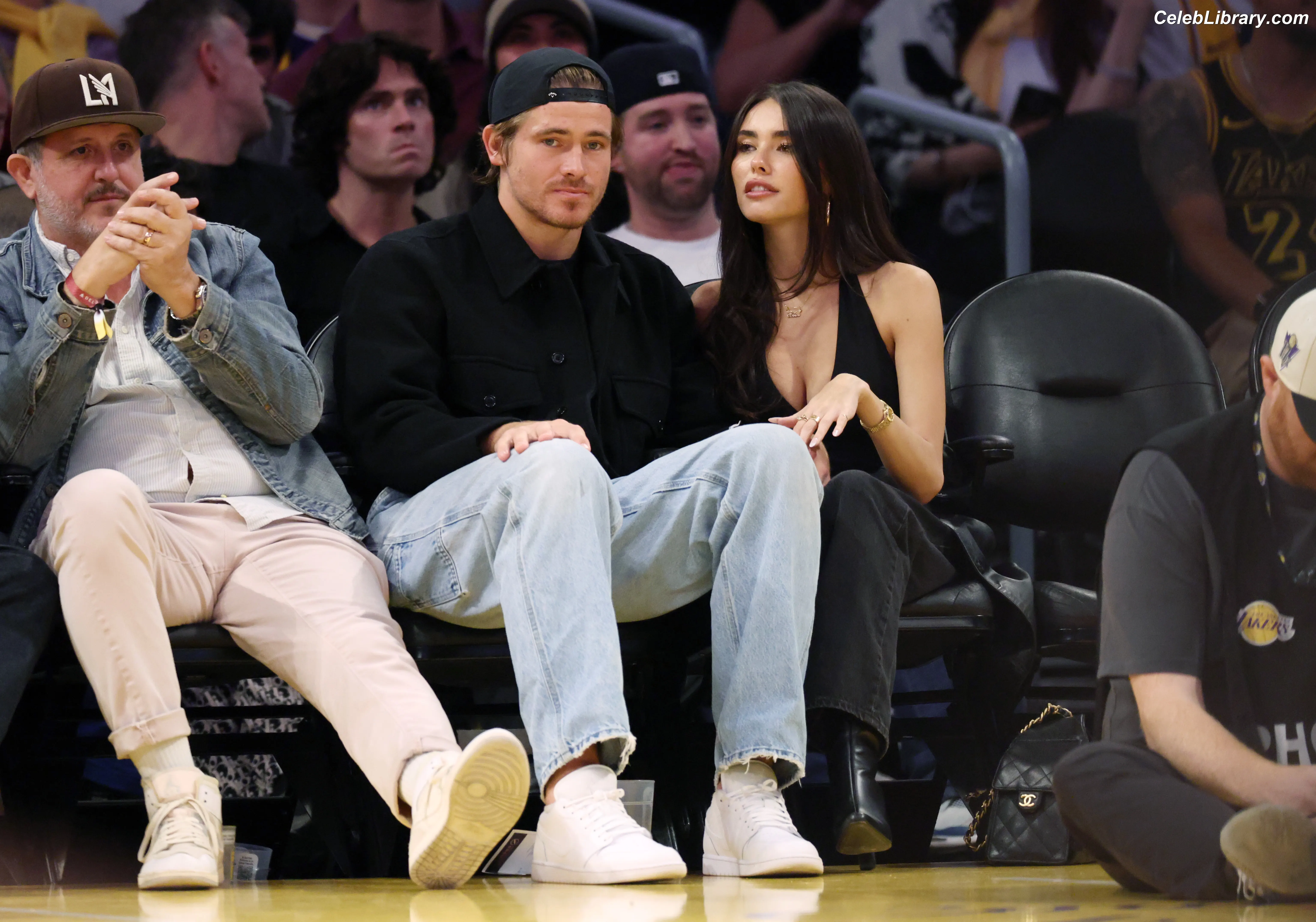 Madison Beer photo 24 of 3490
