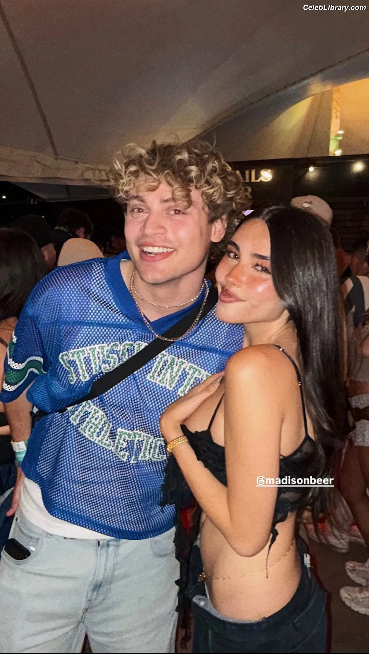 Madison Beer photo 8 of 3490