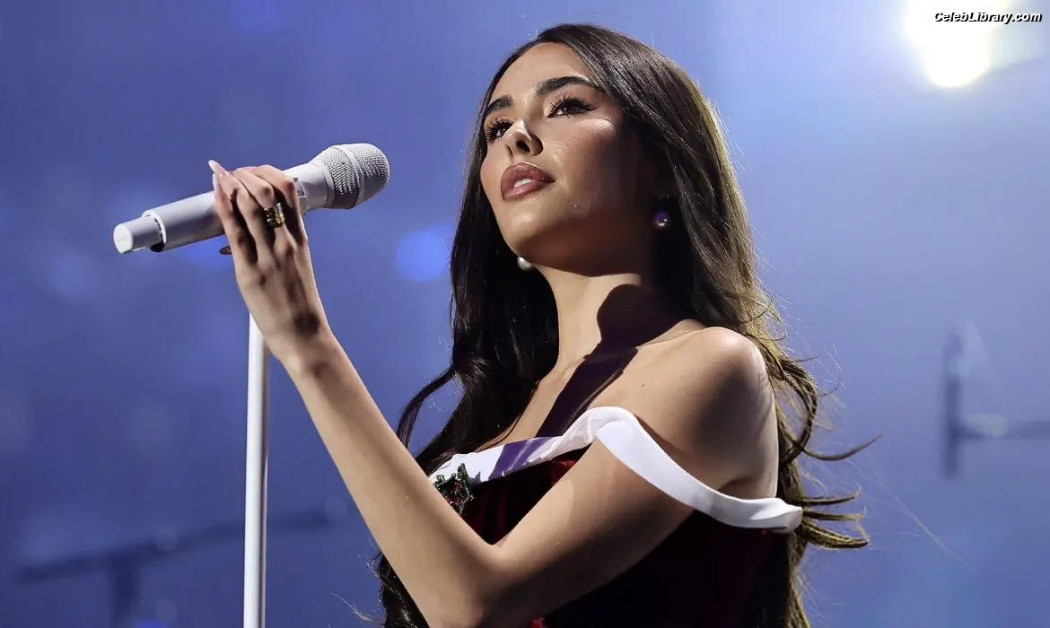 Madison Beer photo 23 of 3490