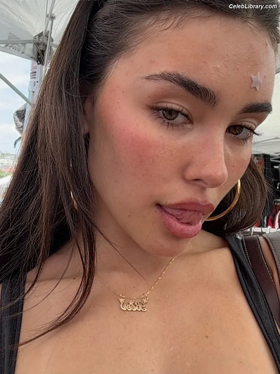 Madison Beer photo 16 of 3490
