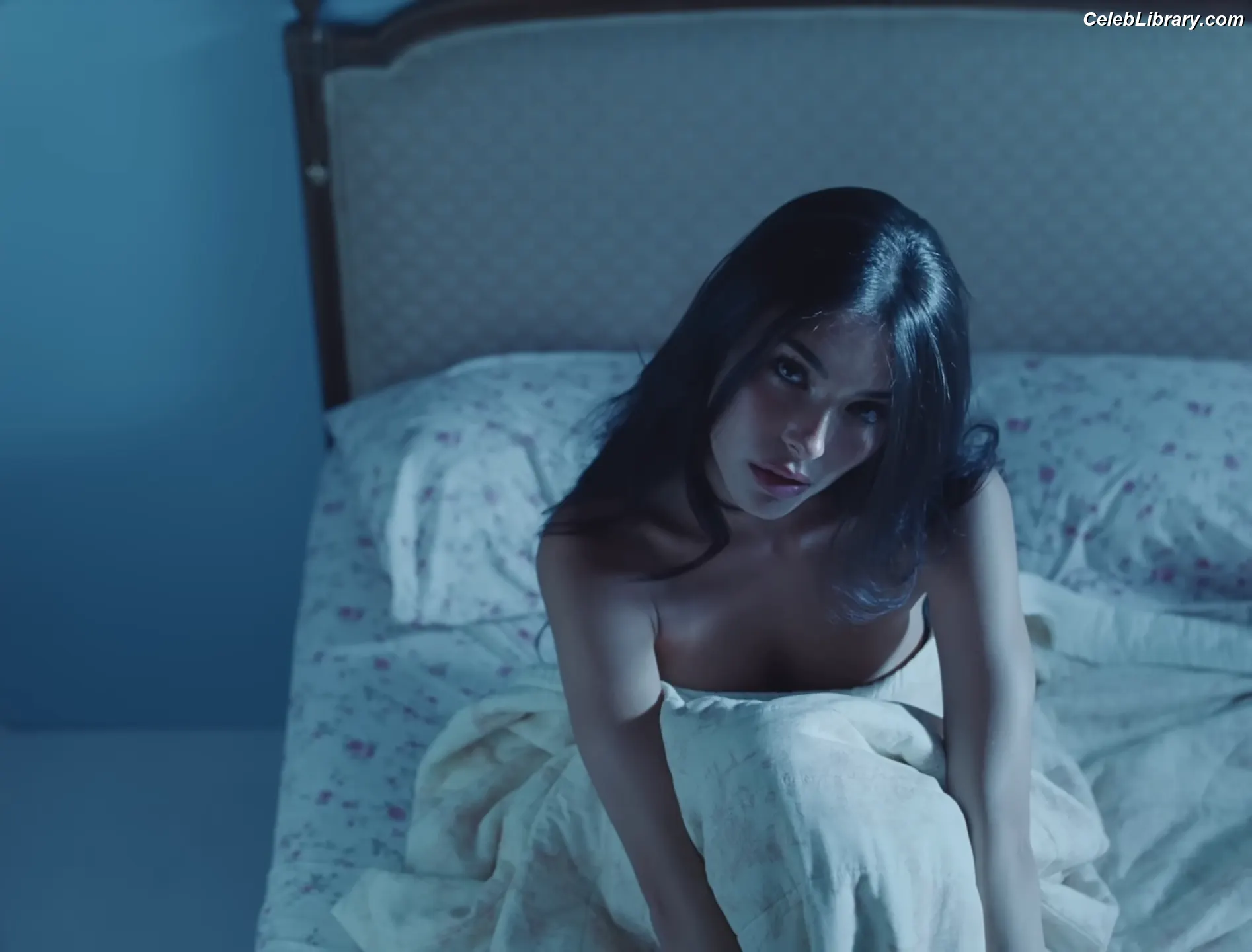 Madison Beer photo 13 of 3490