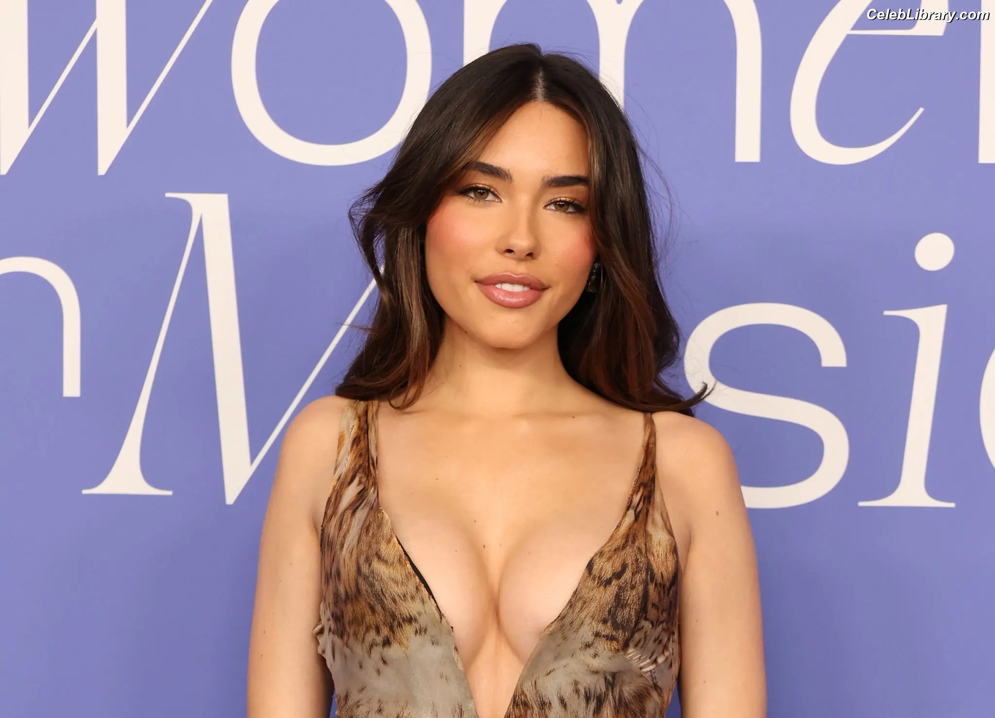 Madison Beer photo 17 of 3490