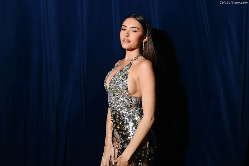 Madison Beer photo 13 of 3479