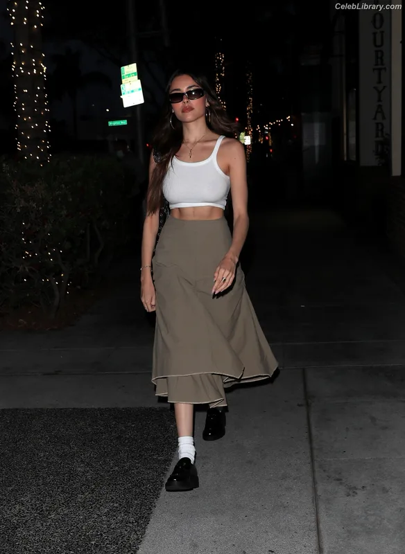 Madison Beer photo 16 of 3479