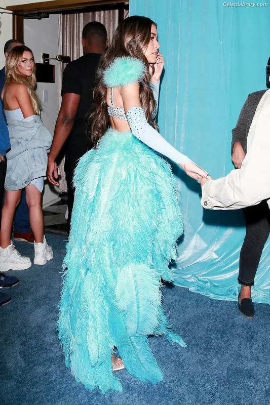 Madison Beer photo 21 of 3479