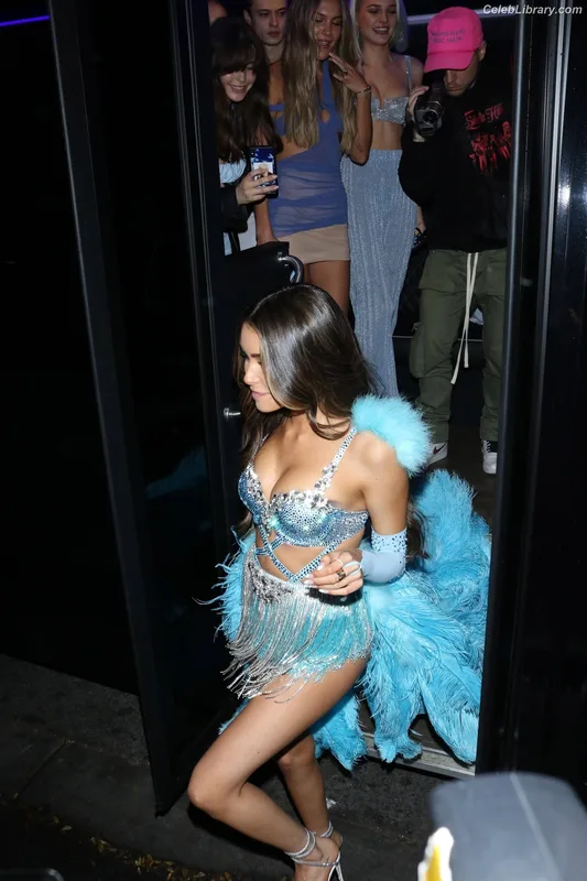 Madison Beer photo 12 of 3479