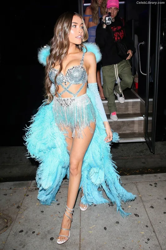 Madison Beer photo 7 of 3479