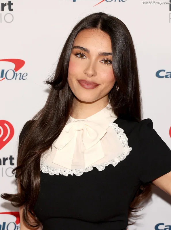 Madison Beer photo 15 of 3479
