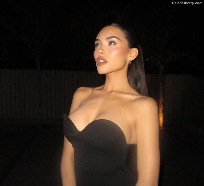 Madison Beer photo 24 of 3479