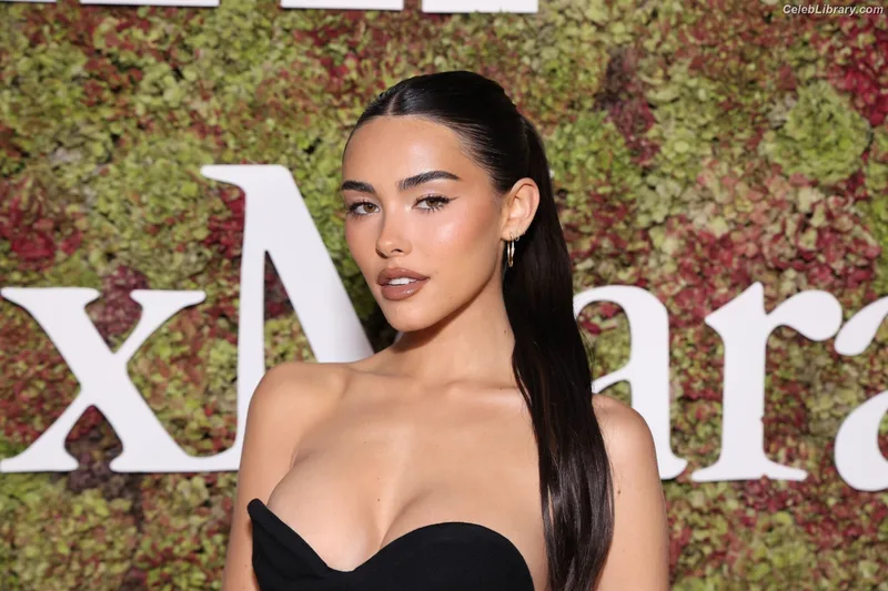 Madison Beer photo 5 of 3479