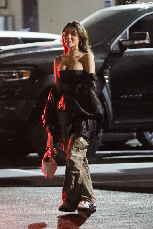 Madison Beer photo 3 of 3479