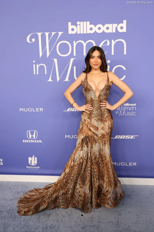 Madison Beer photo 8 of 3479