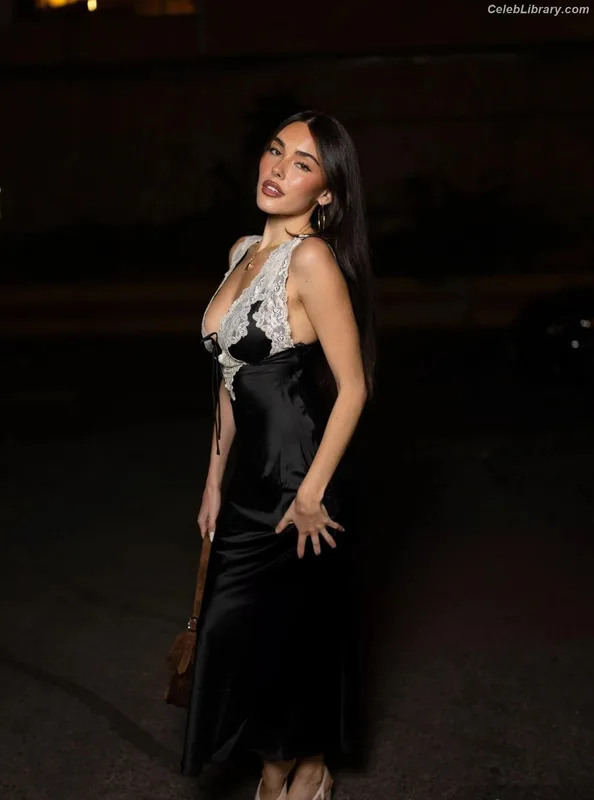 Madison Beer photo 1 of 3479
